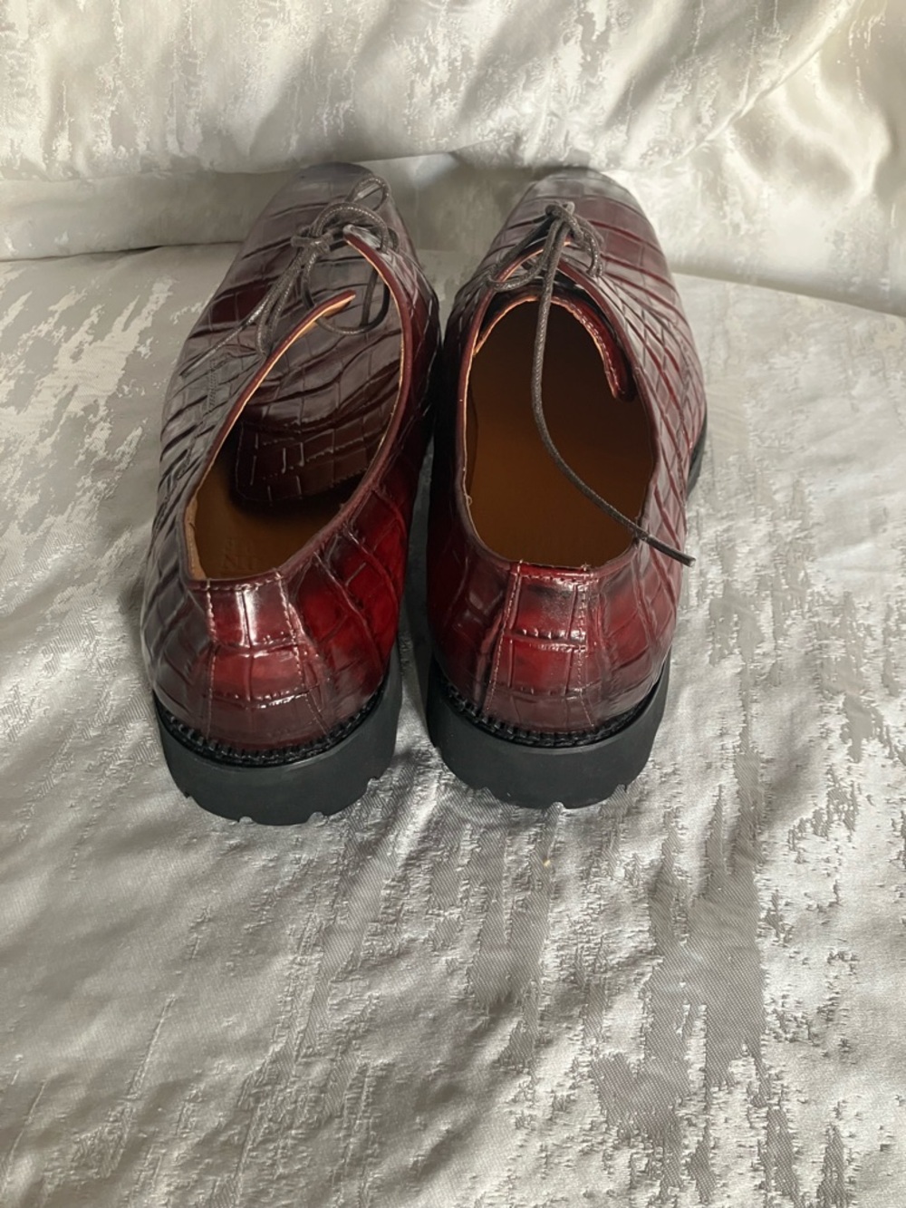 Men's Burgundy Croc-Embossed Leather Lace-Up Slip-On Loafers